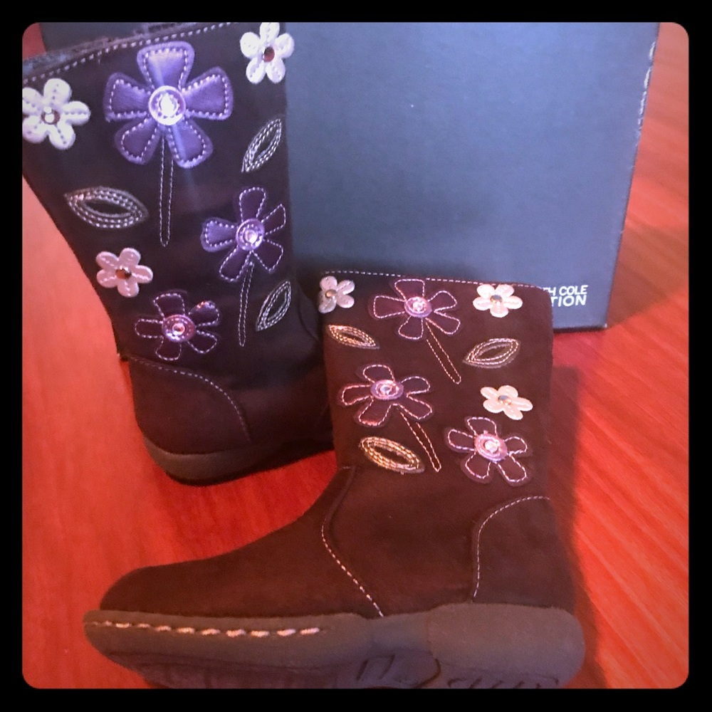 Toddler suede brown boots